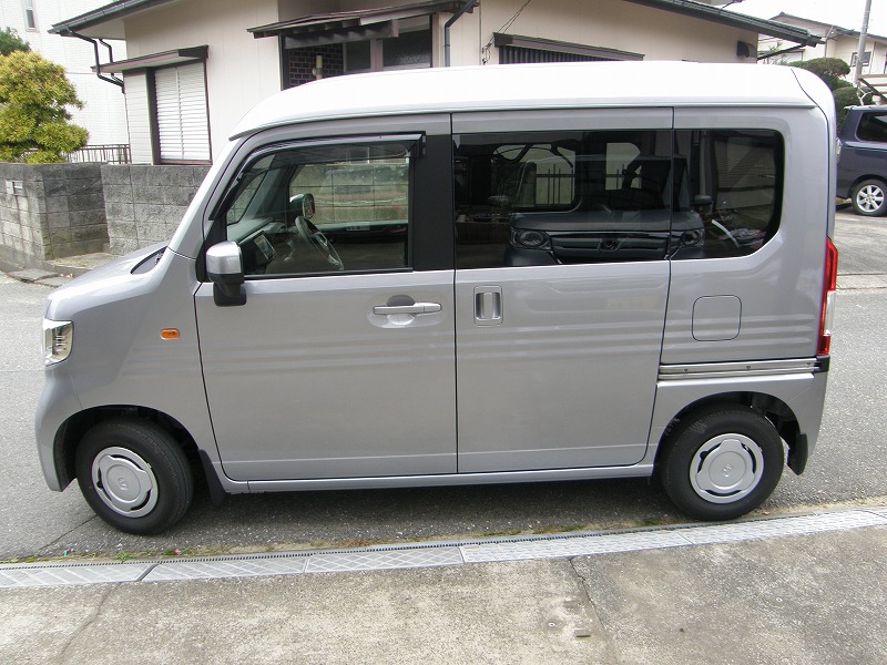 ホンダの軽商用車N-VANです
